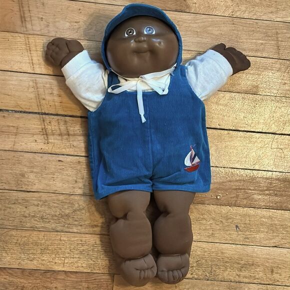 Vintage Cabbage Patch Kid Doll- Little Boy Black Dark Skin Tone with Outfit - Picture 1 of 8